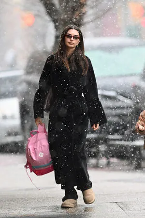 Emily Ratajkowski OnlyFans Leaked Free Thumbnail Picture - #Rc2H8epNzG