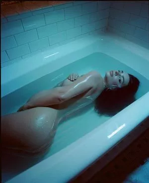 Emily Ratajkowski OnlyFans Leaked Free Thumbnail Picture - #S0l5kMd61b