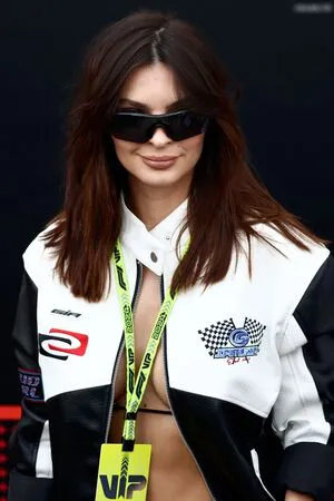 Emily Ratajkowski OnlyFans Leaked Free Thumbnail Picture - #STKsmWPIZe
