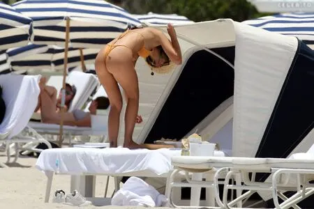 Emily Ratajkowski OnlyFans Leaked Free Thumbnail Picture - #TfN3CPbgUx