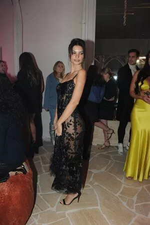 Emily Ratajkowski OnlyFans Leaked Free Thumbnail Picture - #U2n17SEZPG