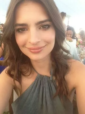 Emily Ratajkowski OnlyFans Leaked Free Thumbnail Picture - #U6wsVn15qA