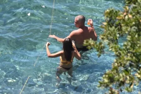 Emily Ratajkowski OnlyFans Leaked Free Thumbnail Picture - #V9NhjaktxB