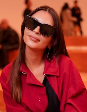 Emily Ratajkowski OnlyFans Leaked Free Thumbnail Picture - #VZtQarBGVk