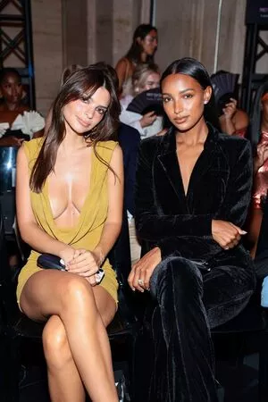 Emily Ratajkowski OnlyFans Leaked Free Thumbnail Picture - #Va8LgkZTOt