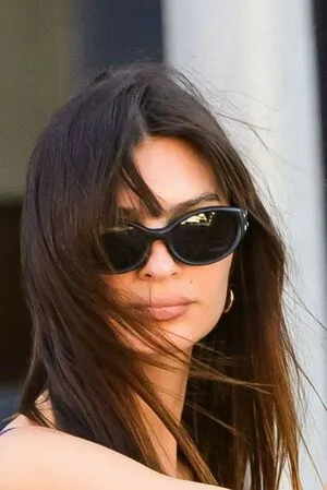 Emily Ratajkowski OnlyFans Leaked Free Thumbnail Picture - #WPzr21YZAh