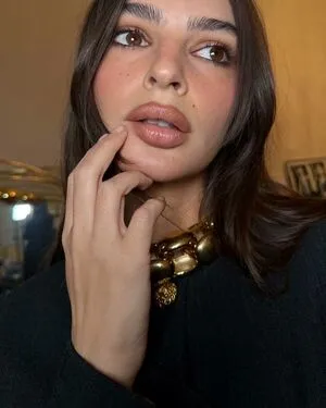 Emily Ratajkowski OnlyFans Leaked Free Thumbnail Picture - #WYMdY7d14E