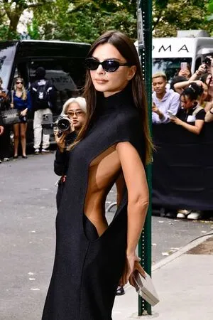 Emily Ratajkowski OnlyFans Leaked Free Thumbnail Picture - #XRPvc5udUx