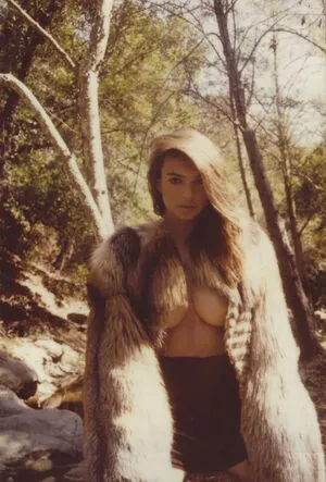 Emily Ratajkowski OnlyFans Leaked Free Thumbnail Picture - #XXVgt9zF5b