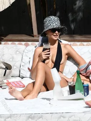 Emily Ratajkowski OnlyFans Leaked Free Thumbnail Picture - #XyrgiwkFt9