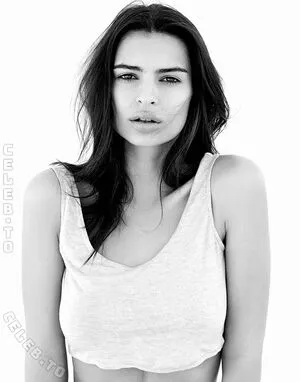 Emily Ratajkowski OnlyFans Leaked Free Thumbnail Picture - #YKdTFB1NGq