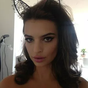 Emily Ratajkowski OnlyFans Leaked Free Thumbnail Picture - #YLhG3unVQD