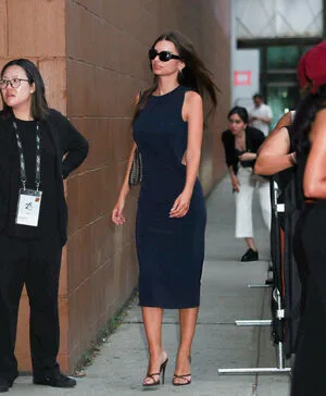 Emily Ratajkowski OnlyFans Leaked Free Thumbnail Picture - #YRzLLK9ZO6