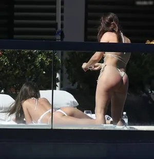 Emily Ratajkowski OnlyFans Leaked Free Thumbnail Picture - #YYOU0fiT5U