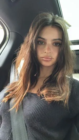 Emily Ratajkowski OnlyFans Leaked Free Thumbnail Picture - #YpFfABeMGu