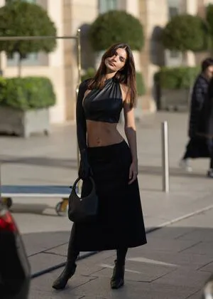 Emily Ratajkowski OnlyFans Leaked Free Thumbnail Picture - #ZG4R7y4s3n