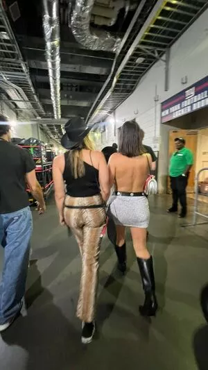 Emily Ratajkowski OnlyFans Leaked Free Thumbnail Picture - #ZR55wVj95r