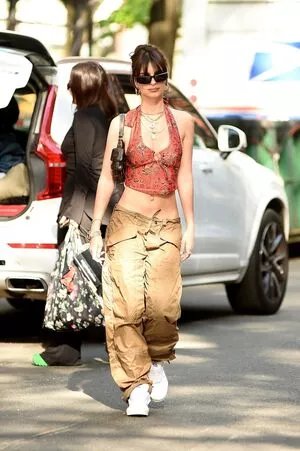 Emily Ratajkowski OnlyFans Leaked Free Thumbnail Picture - #ZccQPAp4v5