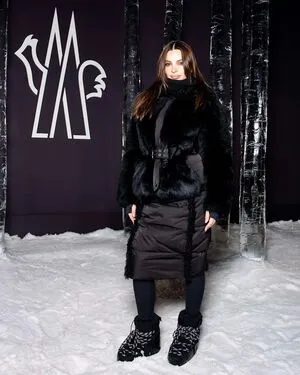 Emily Ratajkowski OnlyFans Leaked Free Thumbnail Picture - #ZoULcsBsnA