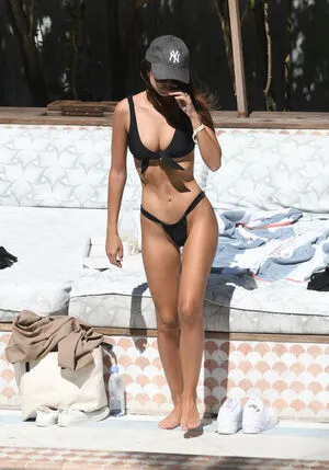 Emily Ratajkowski OnlyFans Leaked Free Thumbnail Picture - #aGk4FfpgUf