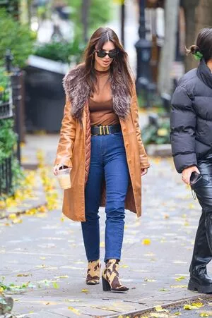 Emily Ratajkowski OnlyFans Leaked Free Thumbnail Picture - #aHCZvVNvZg