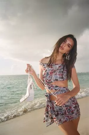 Emily Ratajkowski OnlyFans Leaked Free Thumbnail Picture - #b4DV0JrClR