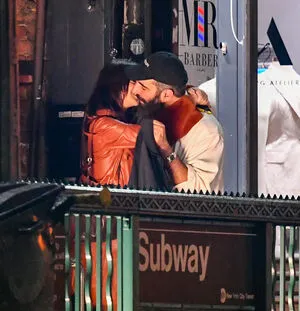 Emily Ratajkowski OnlyFans Leaked Free Thumbnail Picture - #b9DCIb9La2