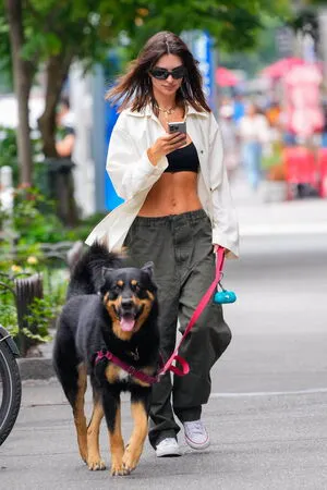 Emily Ratajkowski OnlyFans Leaked Free Thumbnail Picture - #bpvjlyDV01