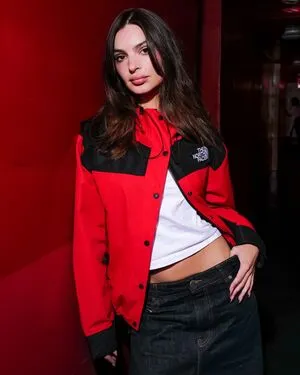Emily Ratajkowski OnlyFans Leaked Free Thumbnail Picture - #btDwfJOfdR