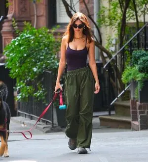 Emily Ratajkowski OnlyFans Leaked Free Thumbnail Picture - #cHdZiP6Jxs