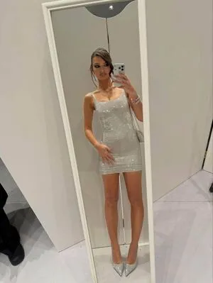 Emily Ratajkowski OnlyFans Leaked Free Thumbnail Picture - #cr8yUEOAcD