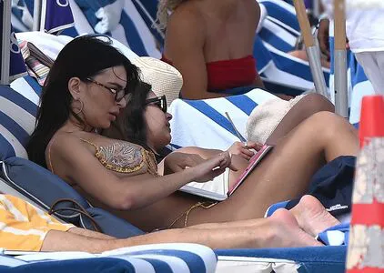Emily Ratajkowski OnlyFans Leaked Free Thumbnail Picture - #cxc7PQB0NE