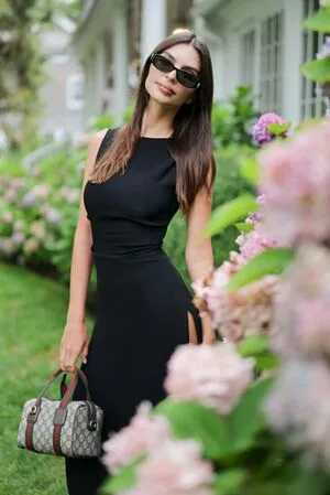 Emily Ratajkowski OnlyFans Leaked Free Thumbnail Picture - #dg5eVHwyLg