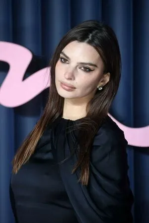 Emily Ratajkowski OnlyFans Leaked Free Thumbnail Picture - #dgqI9TSrk3