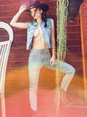 Emily Ratajkowski OnlyFans Leaked Free Thumbnail Picture - #djM1YIyXxg