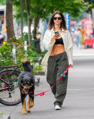 Emily Ratajkowski OnlyFans Leaked Free Thumbnail Picture - #drFiDGTBeG
