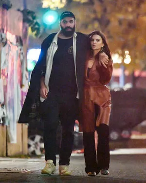 Emily Ratajkowski OnlyFans Leaked Free Thumbnail Picture - #dvyG2JasNA