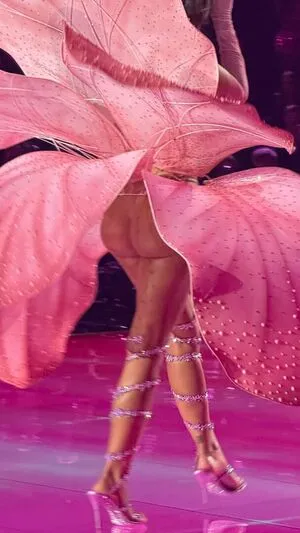 Emily Ratajkowski OnlyFans Leaked Free Thumbnail Picture - #eidmKIx4S3