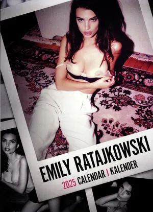 Emily Ratajkowski OnlyFans Leaked Free Thumbnail Picture - #ektfCe8Jfa