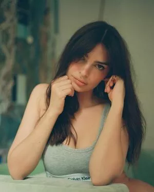 Emily Ratajkowski OnlyFans Leaked Free Thumbnail Picture - #f8D6ZyshHI