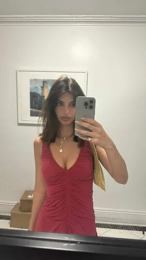 Emily Ratajkowski OnlyFans Leaked Free Thumbnail Picture - #fCXLVvXBNh