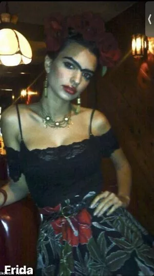 Emily Ratajkowski OnlyFans Leaked Free Thumbnail Picture - #fev7uLzWnM