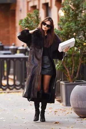 Emily Ratajkowski OnlyFans Leaked Free Thumbnail Picture - #gIhEb3Ttzi