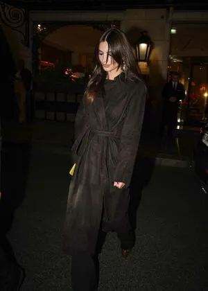Emily Ratajkowski OnlyFans Leaked Free Thumbnail Picture - #ggRuH4BS8J