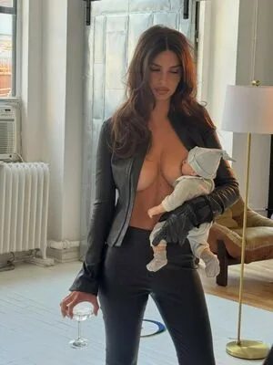 Emily Ratajkowski OnlyFans Leaked Free Thumbnail Picture - #hADH89svPl
