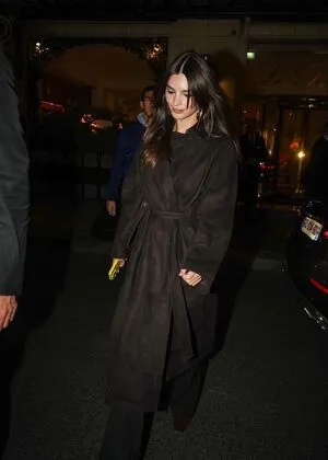 Emily Ratajkowski OnlyFans Leaked Free Thumbnail Picture - #hJ1GsY3iWV