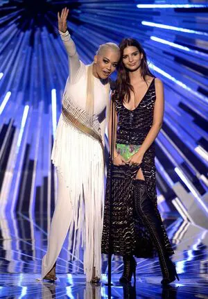 Emily Ratajkowski OnlyFans Leaked Free Thumbnail Picture - #hYeKYvWXkh