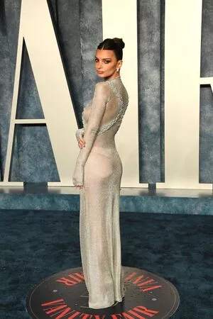 Emily Ratajkowski OnlyFans Leaked Free Thumbnail Picture - #hgcWFM0o7q