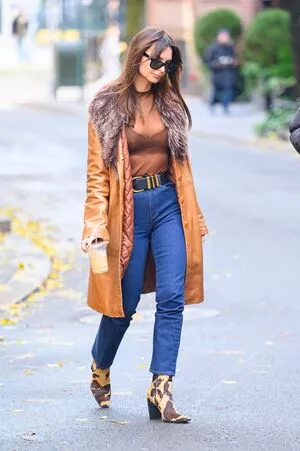 Emily Ratajkowski OnlyFans Leaked Free Thumbnail Picture - #hiU6NekU6z