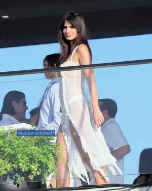 Emily Ratajkowski OnlyFans Leaked Free Thumbnail Picture - #j0xYSW8N5b